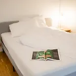 Apartahotel Happy Harrachgasse 3*