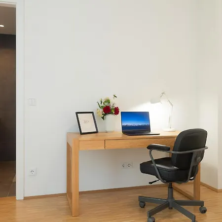 Happy Harrachgasse Hotel apartamentowy *