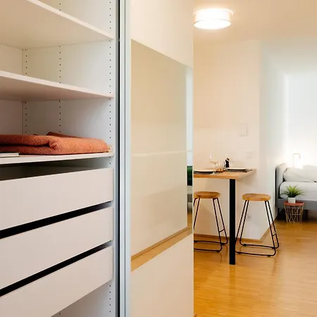 Hotel apartamentowy Happy Harrachgasse 3*