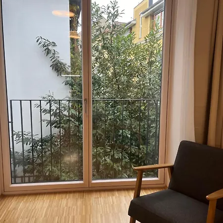Happy Harrachgasse Hotel apartamentowy 3*