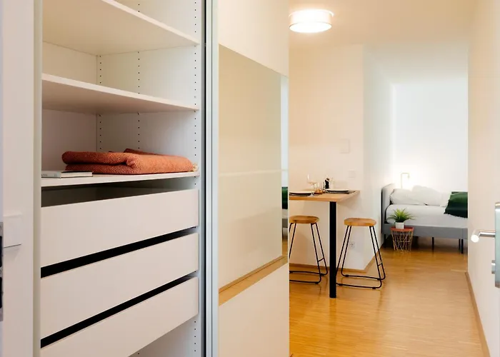 Aparthotel Happy Harrachgasse 3*